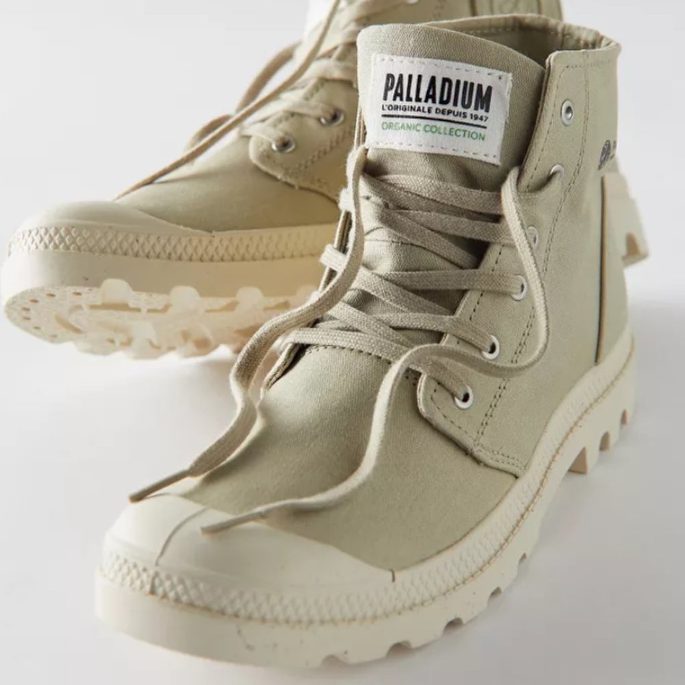 Palladium Pampa High top Boot 9.5 BNIB Organic cotton in eucalyptus